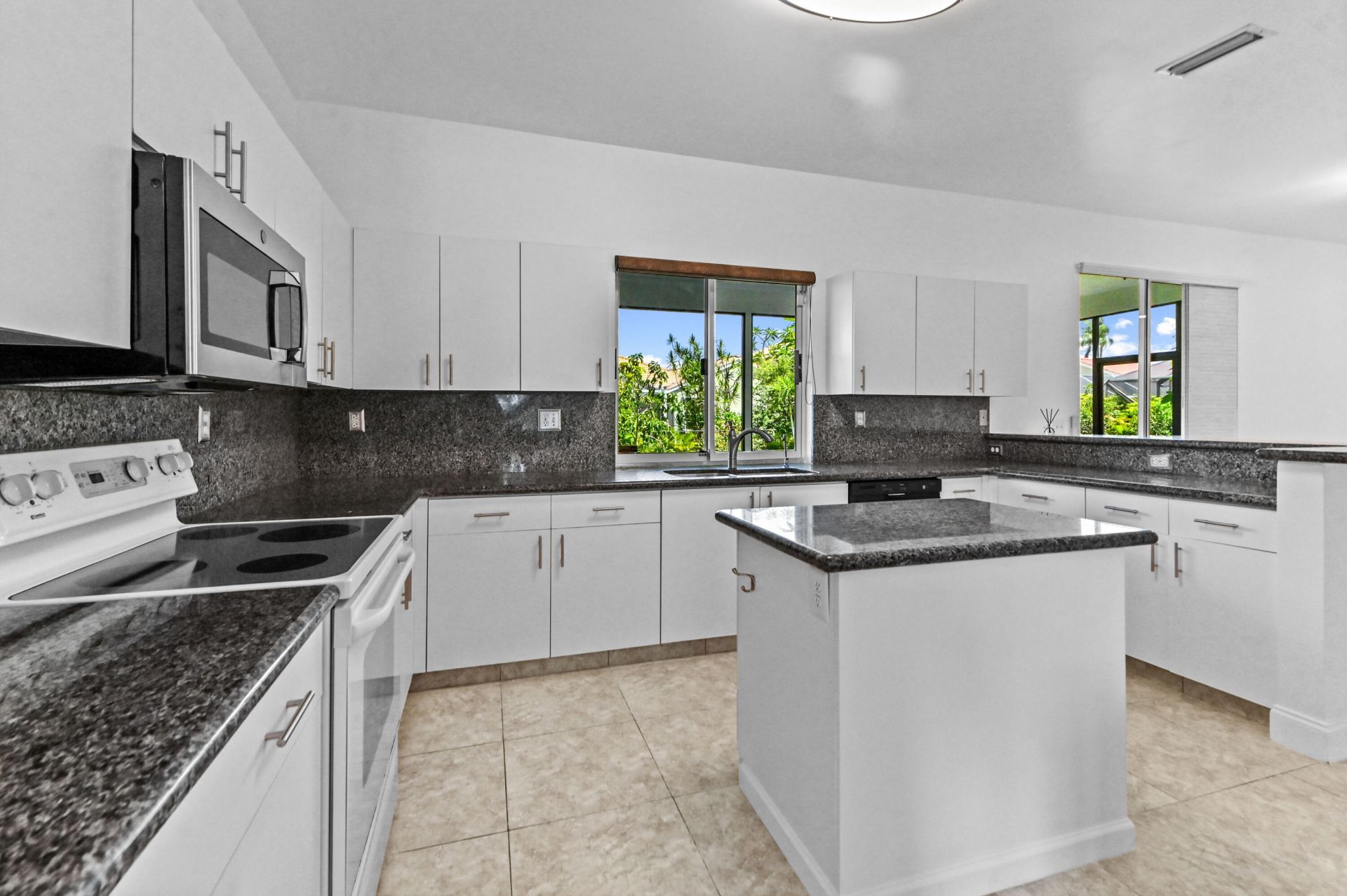 5705 Descartes Circle, Boynton Beach, FL 33472 Photo