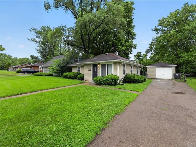 4636 W Hillcrest Avenue, Dayton, OH 45406 Photo 4