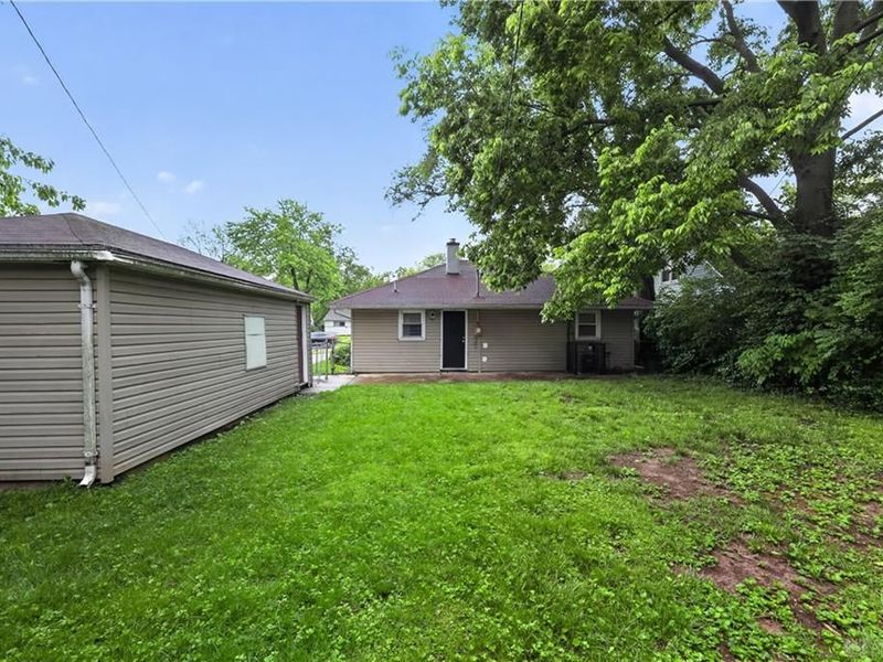 4636 W Hillcrest Avenue, Dayton, OH 45406 Photo 5
