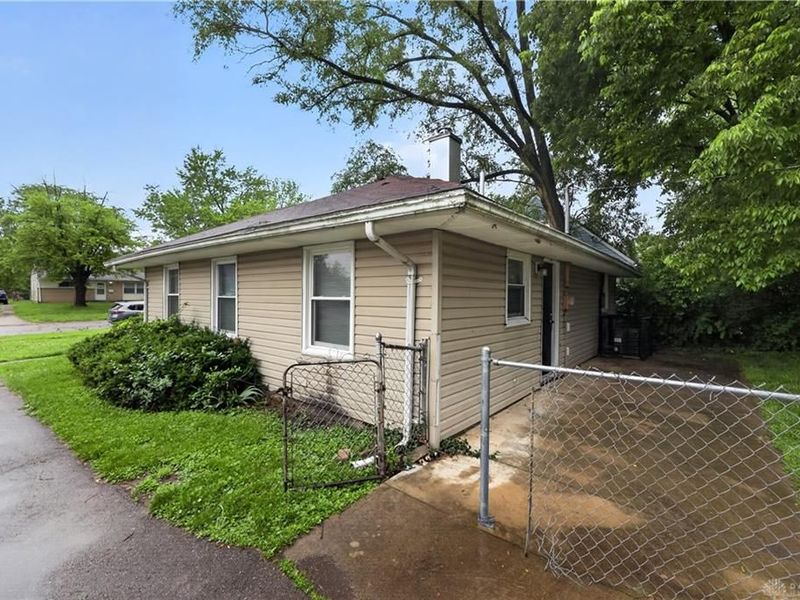 4636 W Hillcrest Avenue, Dayton, OH 45406 Photo 6