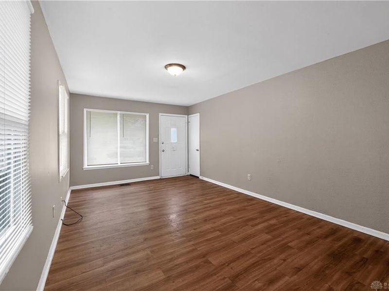 4636 W Hillcrest Avenue, Dayton, OH 45406 Photo 8