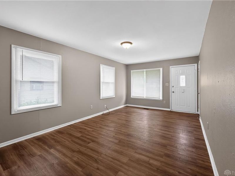 4636 W Hillcrest Avenue, Dayton, OH 45406 Photo 9