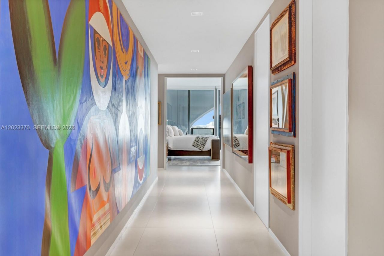 1000 Biscayne Blvd, Unit 1702, Miami, FL 33132 Photo
