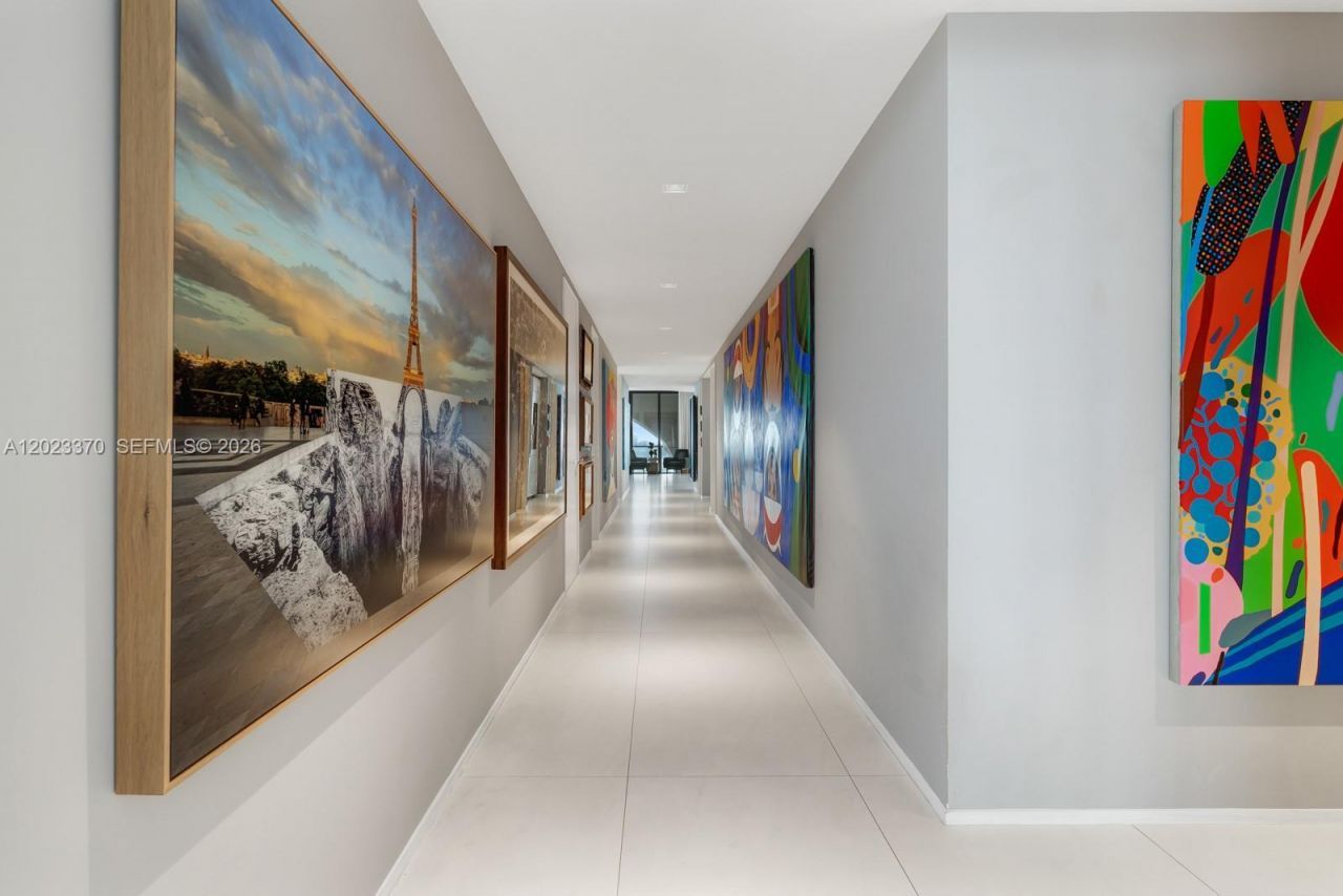 1000 Biscayne Blvd, Unit 1702, Miami, FL 33132 Photo