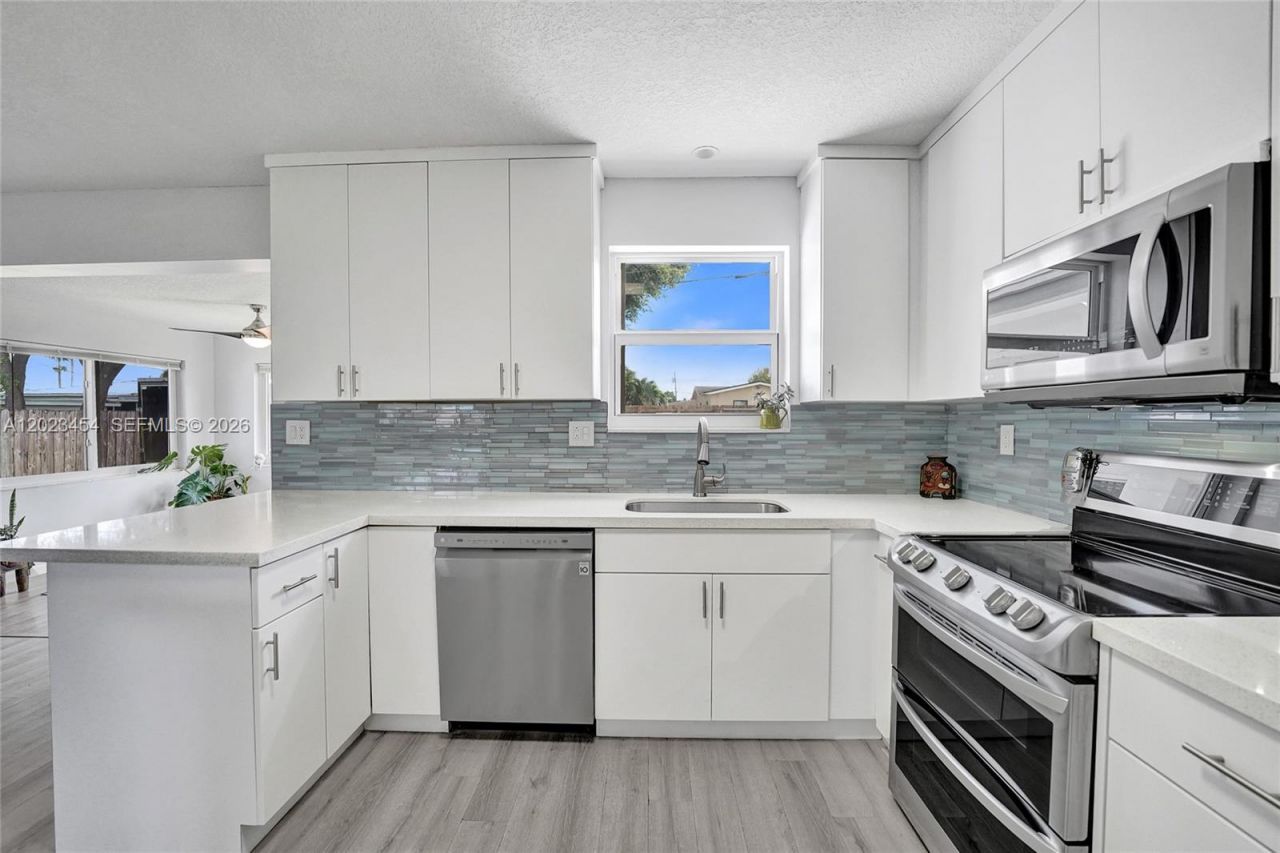 3234 Roosevelt St, Hollywood, FL 33021 Photo