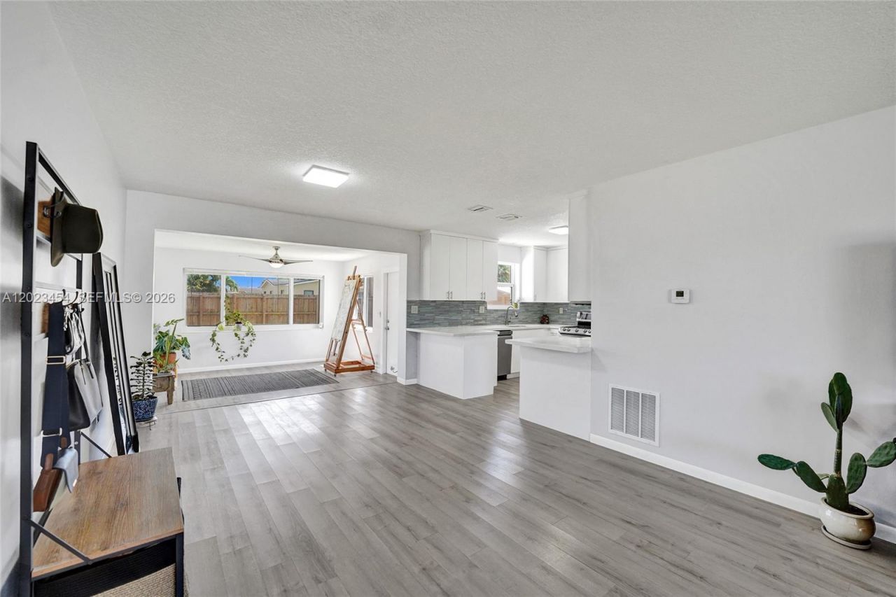 3234 Roosevelt St, Hollywood, FL 33021 Photo