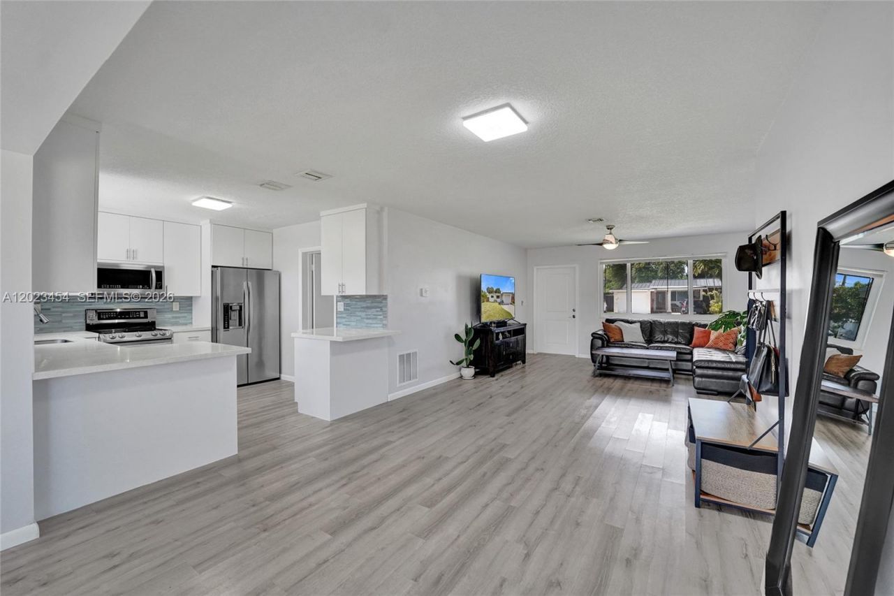 3234 Roosevelt St, Hollywood, FL 33021 Photo