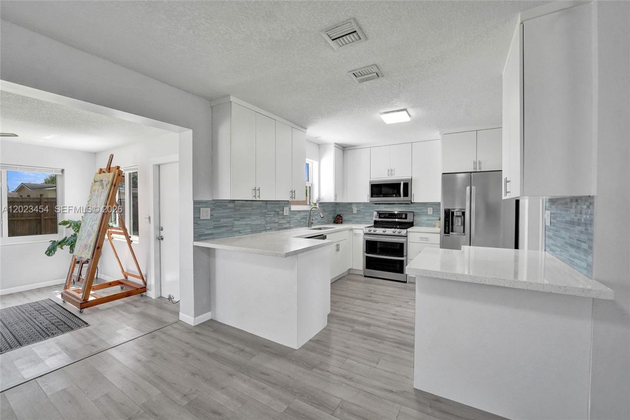 3234 Roosevelt St, Hollywood, FL 33021 Photo