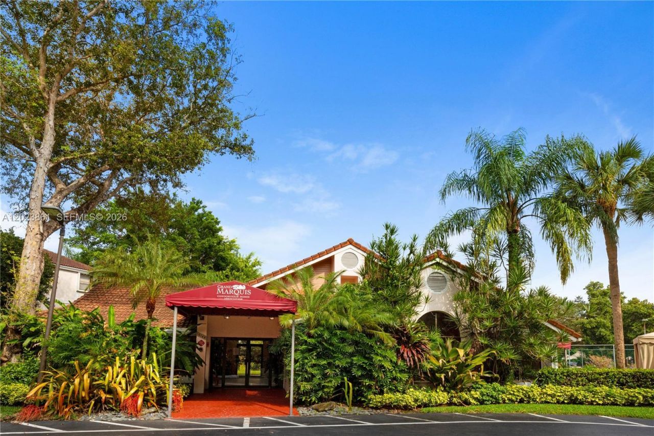 10105 W Sunrise Blvd , Unit 306, Plantation, FL 33322 Photo