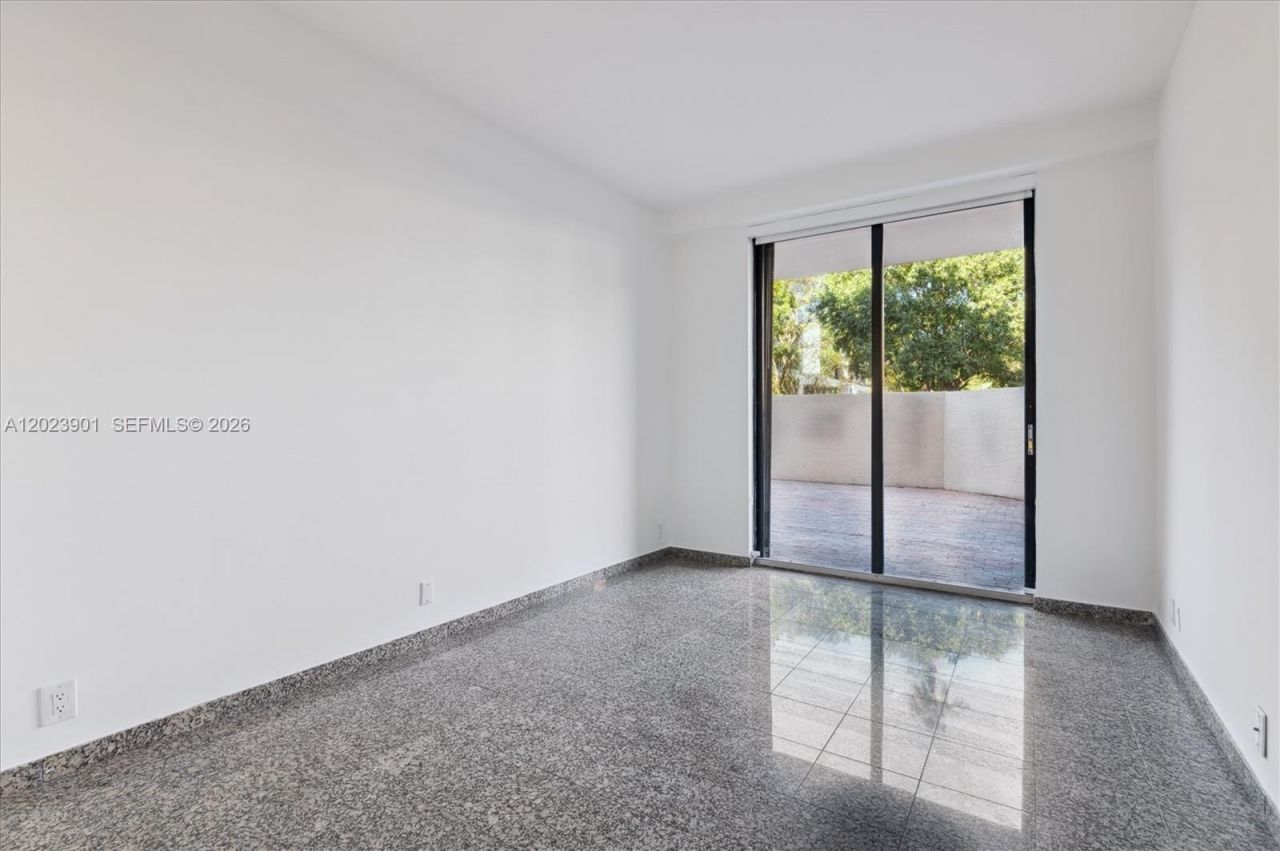 151 Crandon Blvd, Unit 120, Key Biscayne, FL 33149 Photo