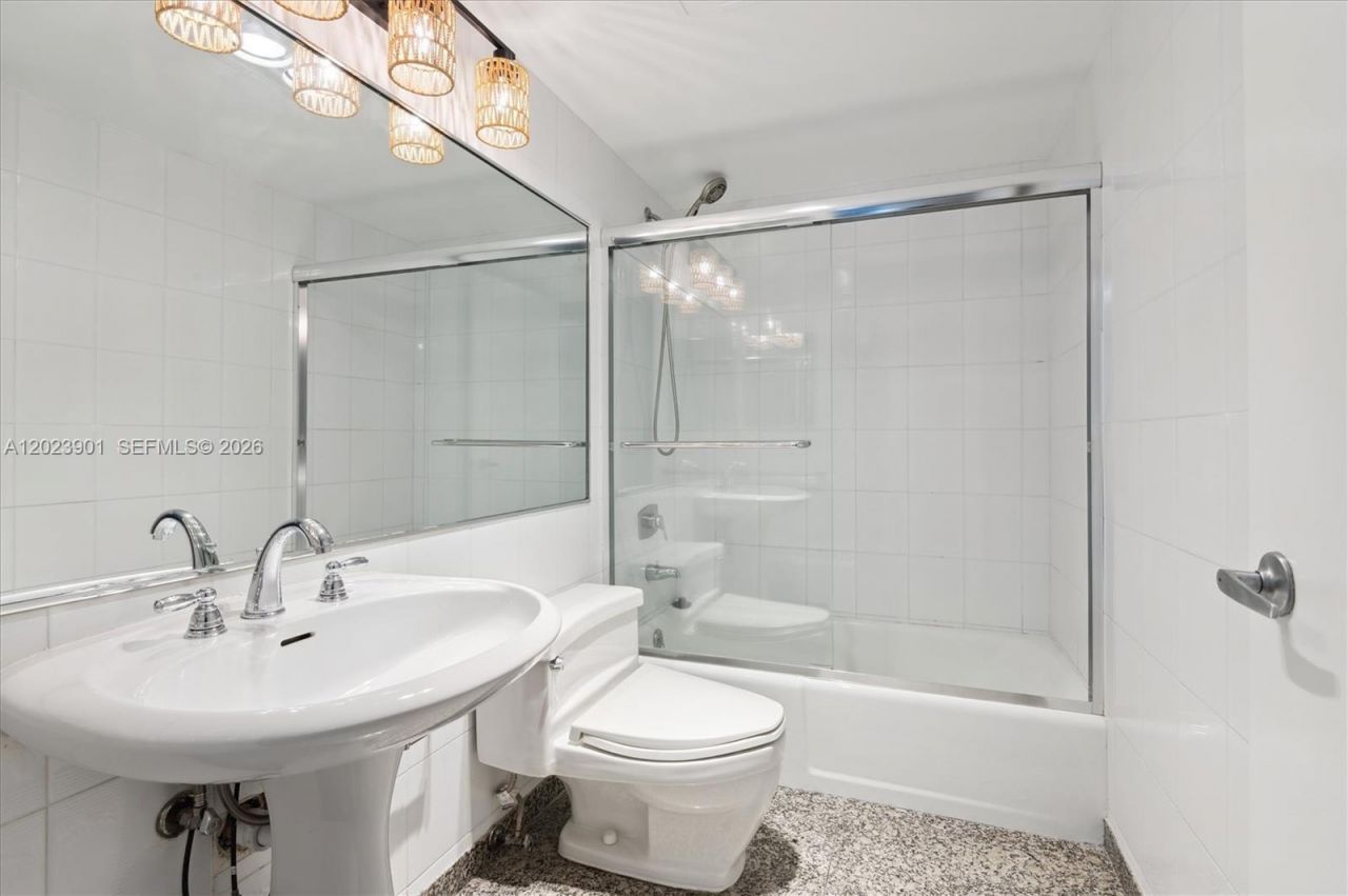 151 Crandon Blvd, Unit 120, Key Biscayne, FL 33149 Photo