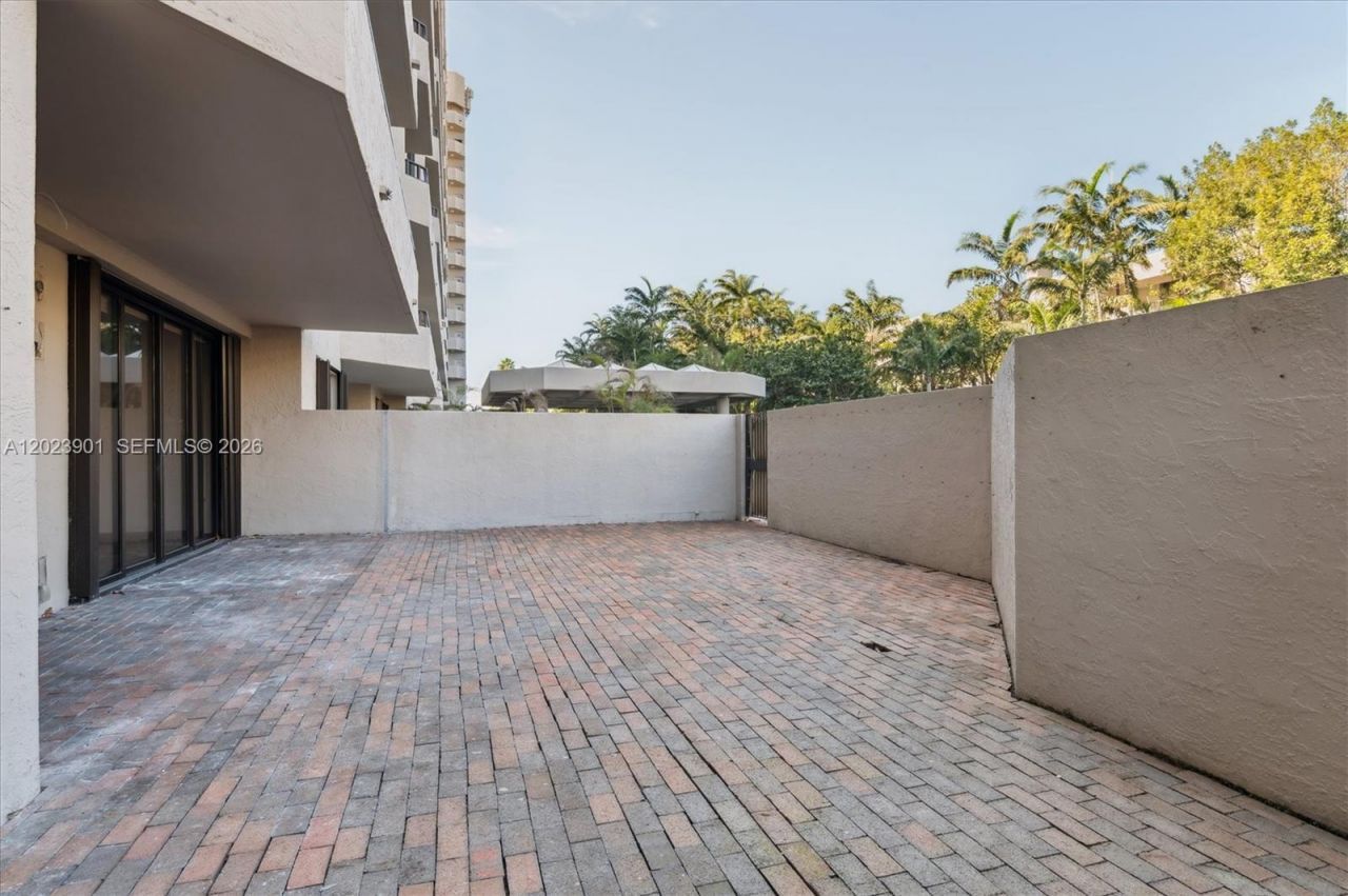 151 Crandon Blvd, Unit 120, Key Biscayne, FL 33149 Photo