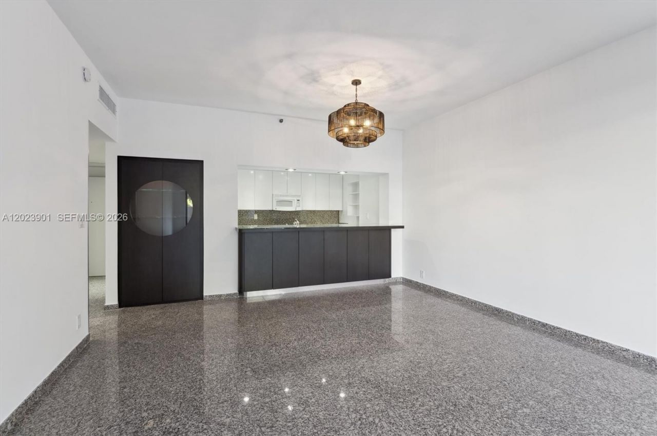 151 Crandon Blvd, Unit 120, Key Biscayne, FL 33149 Photo
