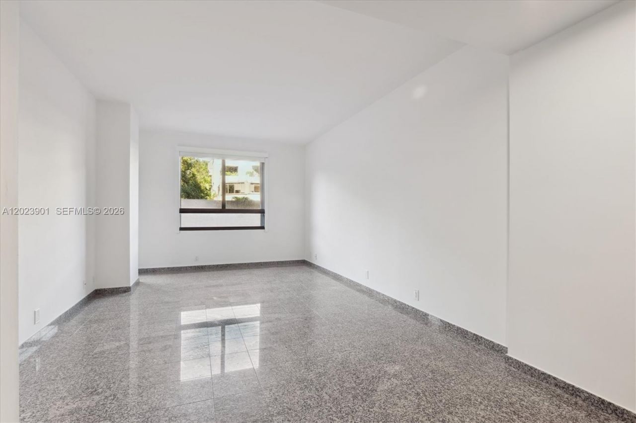 151 Crandon Blvd, Unit 120, Key Biscayne, FL 33149 Photo