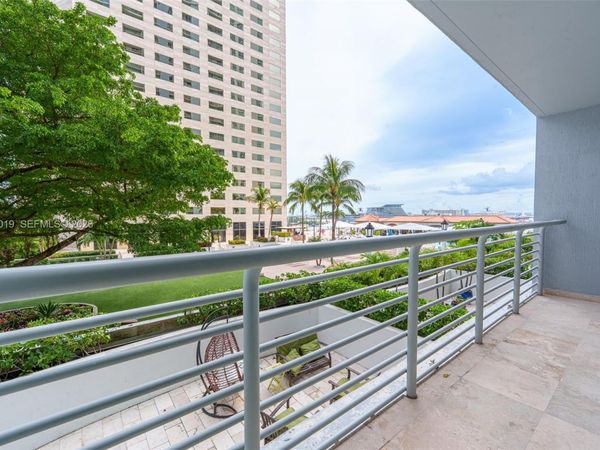 335 S Biscayne Blvd, Unit 802, Miami, FL 33131