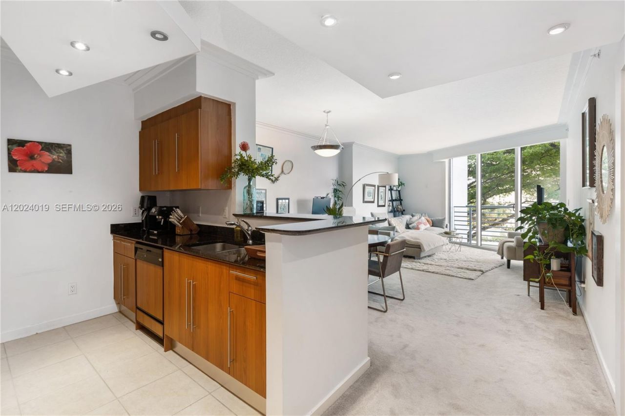 335 S Biscayne Blvd, Unit 802, Miami, FL 33131 Photo