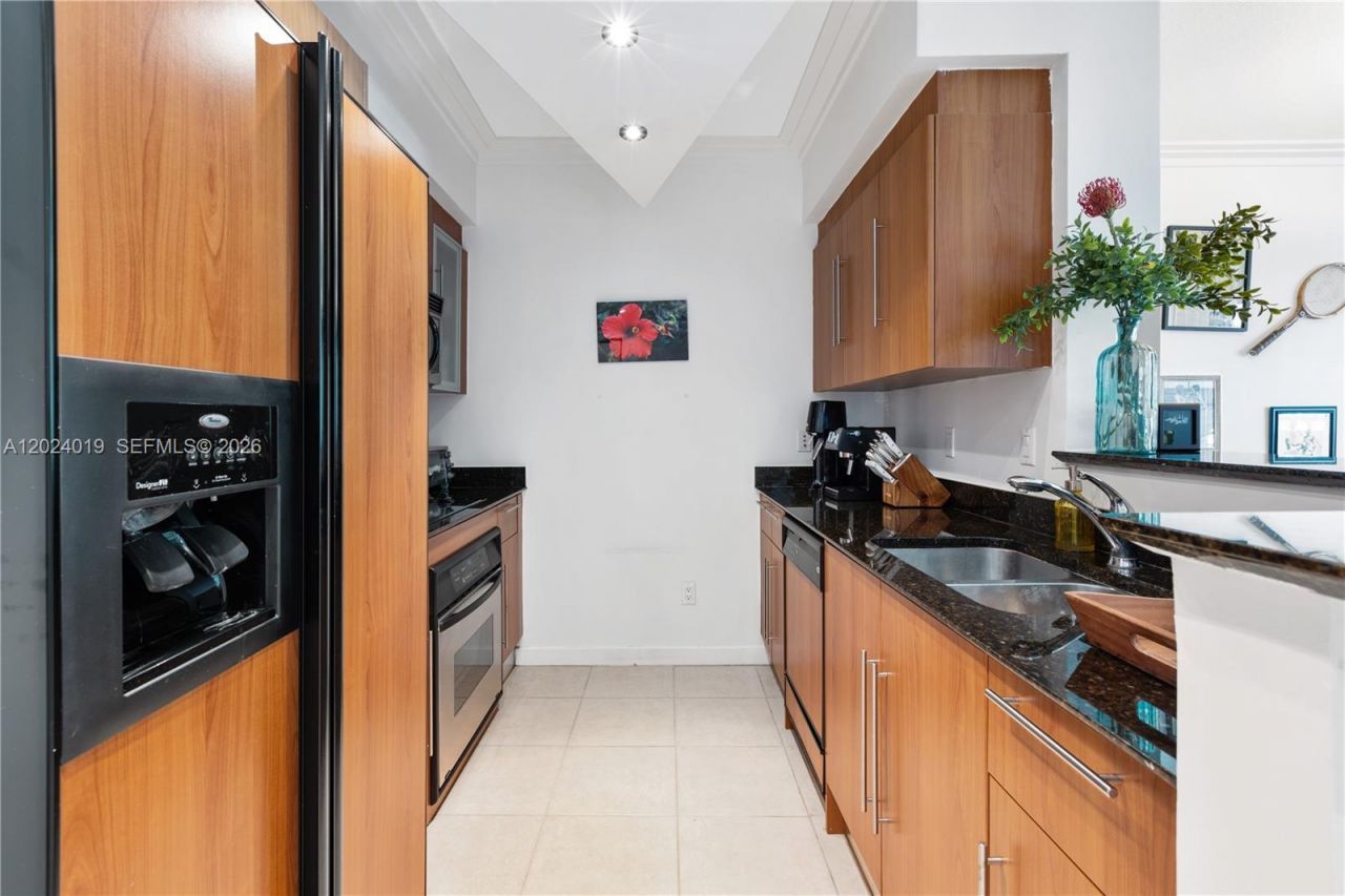 335 S Biscayne Blvd, Unit 802, Miami, FL 33131 Photo