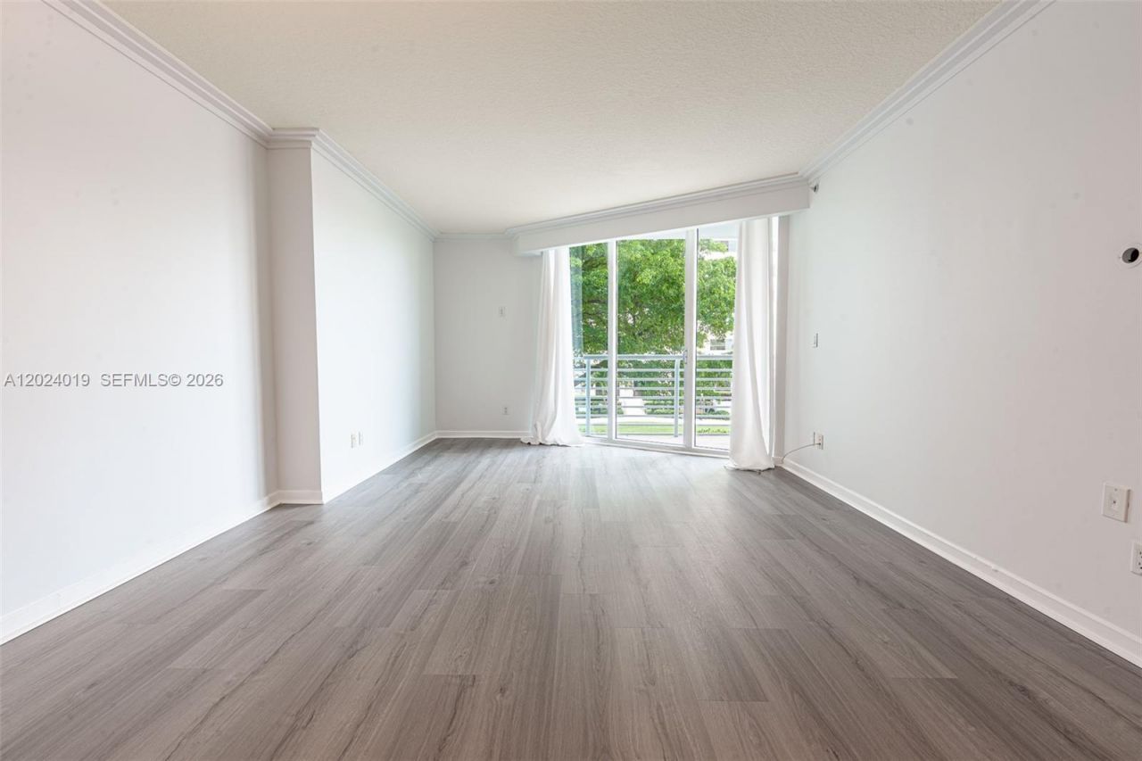 335 S Biscayne Blvd, Unit 802, Miami, FL 33131 Photo