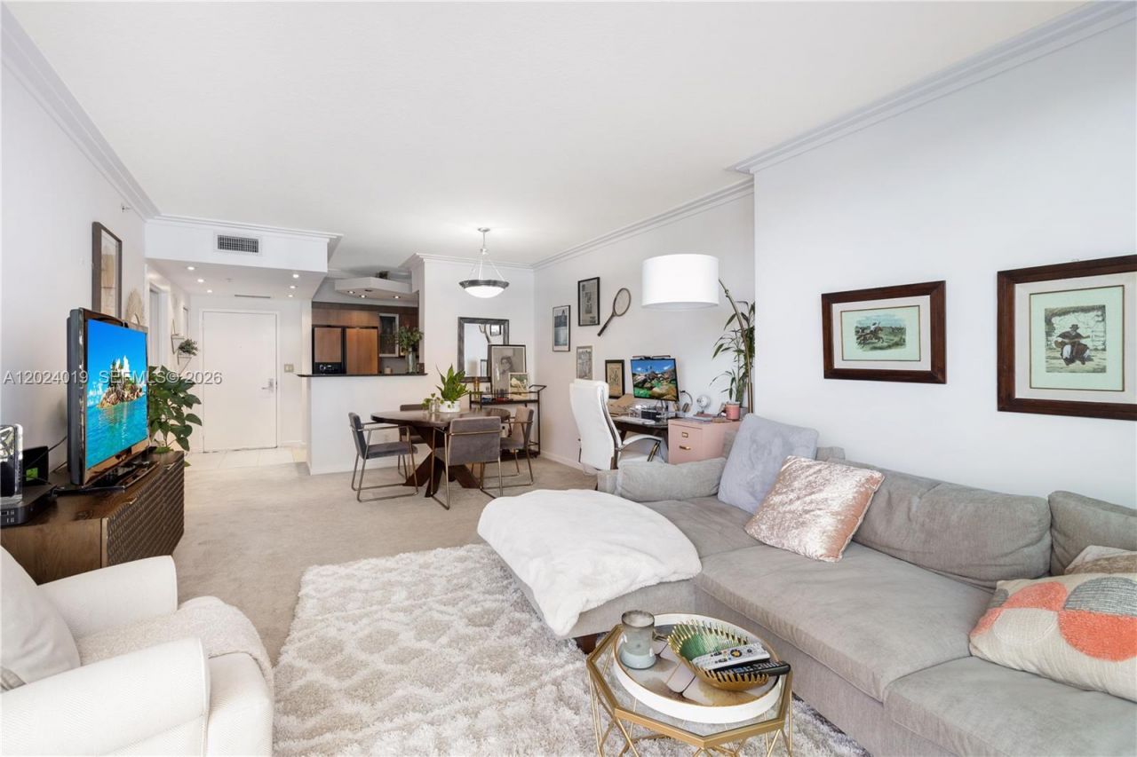 335 S Biscayne Blvd, Unit 802, Miami, FL 33131 Photo