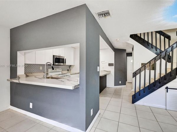 5843 Woodlands Blvd , Unit 5843, Tamarac, FL 33319