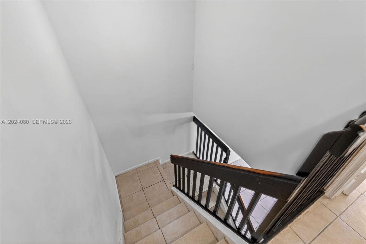 5843 Woodlands Blvd , Unit 5843, Tamarac, FL 33319 Photo