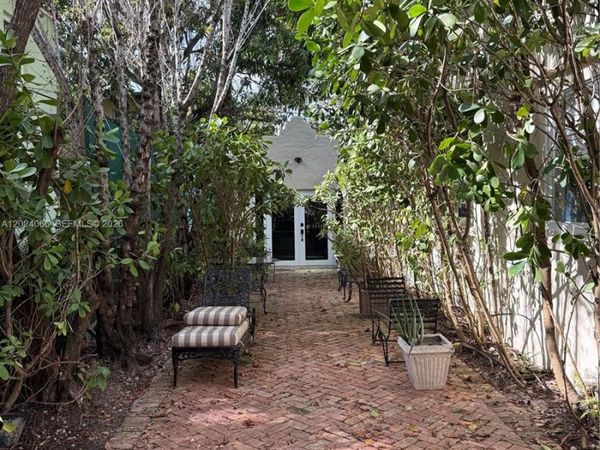 231 Salamanca Ave , Unit A, Coral Gables, FL 33134