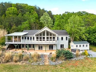 209 Leesville Lake ct, Pittsville, VA 24139
