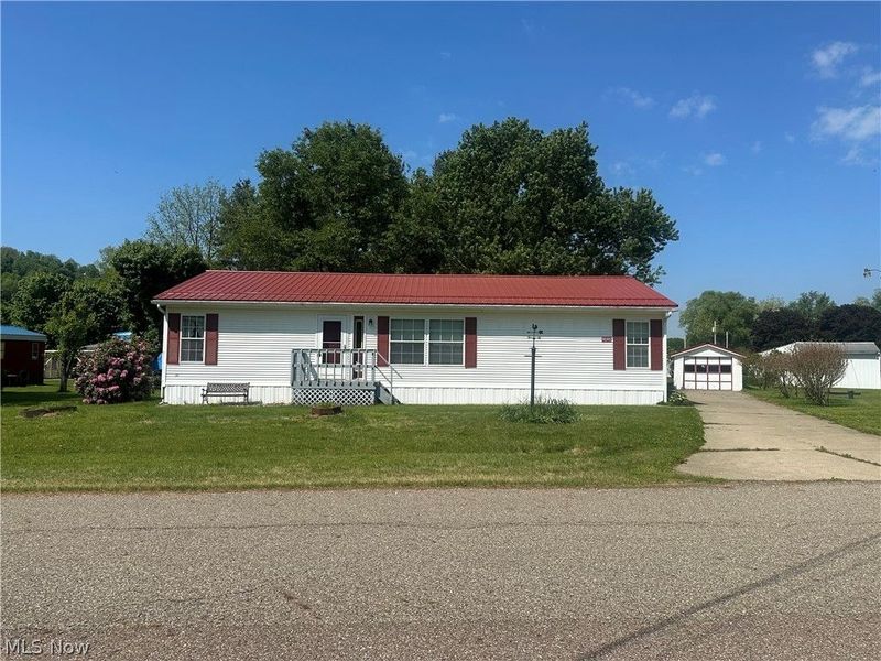 9095 E Southview Street, Minerva, OH 44657 Photo 2