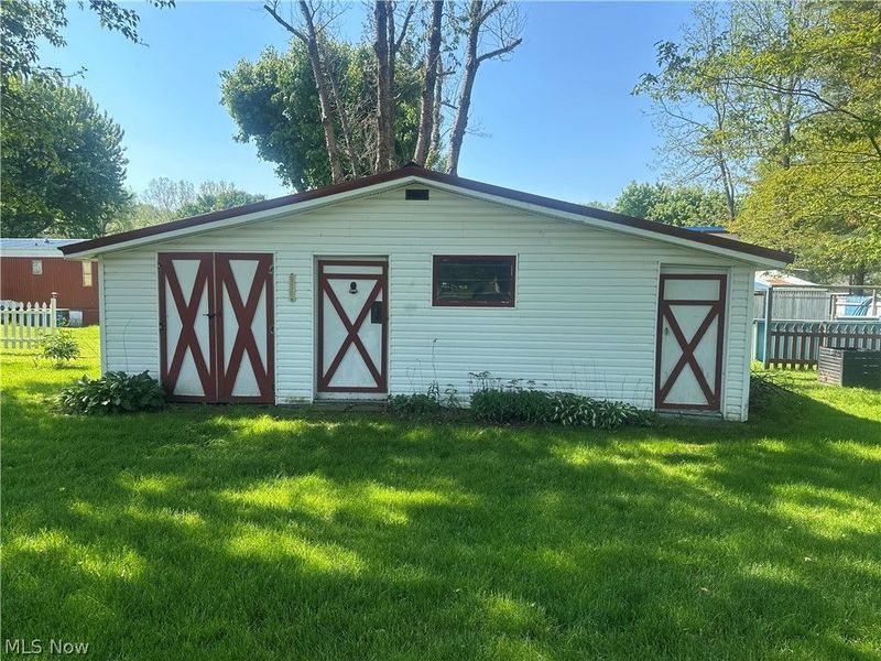 9095 E Southview Street, Minerva, OH 44657 Photo 5
