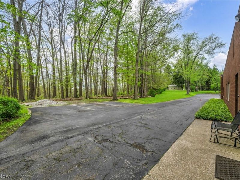 12930 Chippewa Road, Brecksville, OH 44141 Photo 38