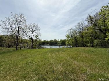 2320 Pool Road, Holly Twp, MI 48442