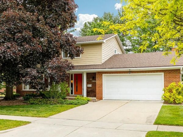 2228 Delaware Drive, Ann Arbor, MI 48103
