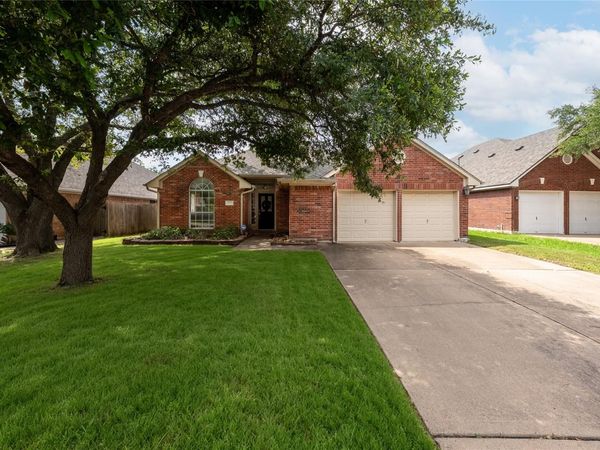 1853 Dapplegrey LN, Austin, TX 78727