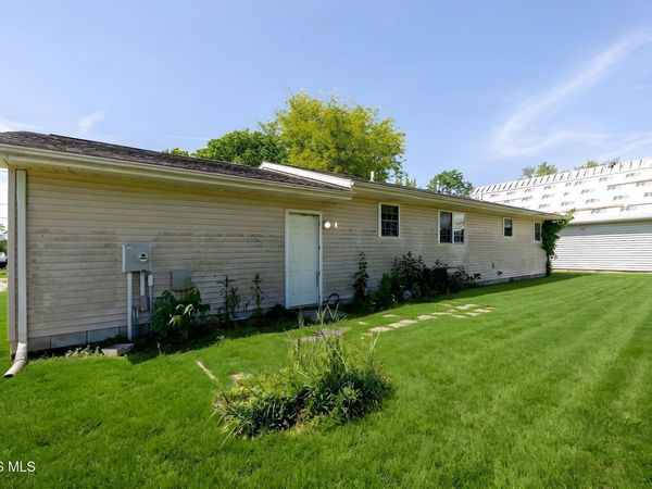 310 Oakland Avenue , Findlay, OH 45840