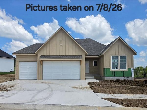 23910 W 112th Terrace, Olathe, KS 66061
