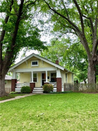 7235 Main Street, Kansas City, MO 64114 Main Photo