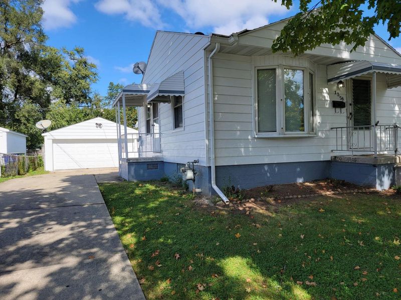 1358 Pauline Avenue, Columbus, OH 43224 Photo 2