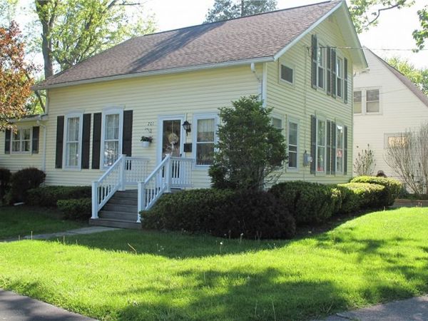 201 Akron Street , Lockport, NY 14094