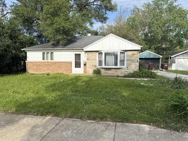 313 Nokomis Street , Park Forest, IL 60466