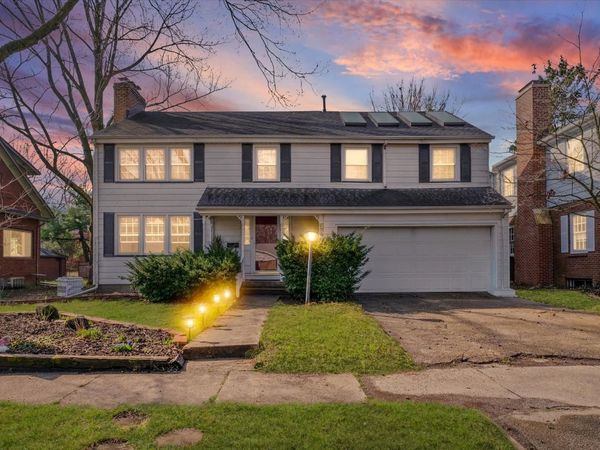 207 W Vermont Avenue, Urbana, IL 61801