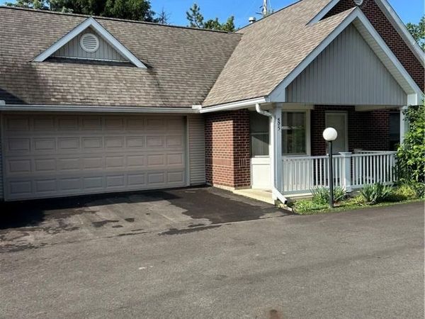 505 Ridgeview Court, Springfield, OH 45504