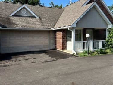 505 Ridgeview Court, Springfield, OH 45504