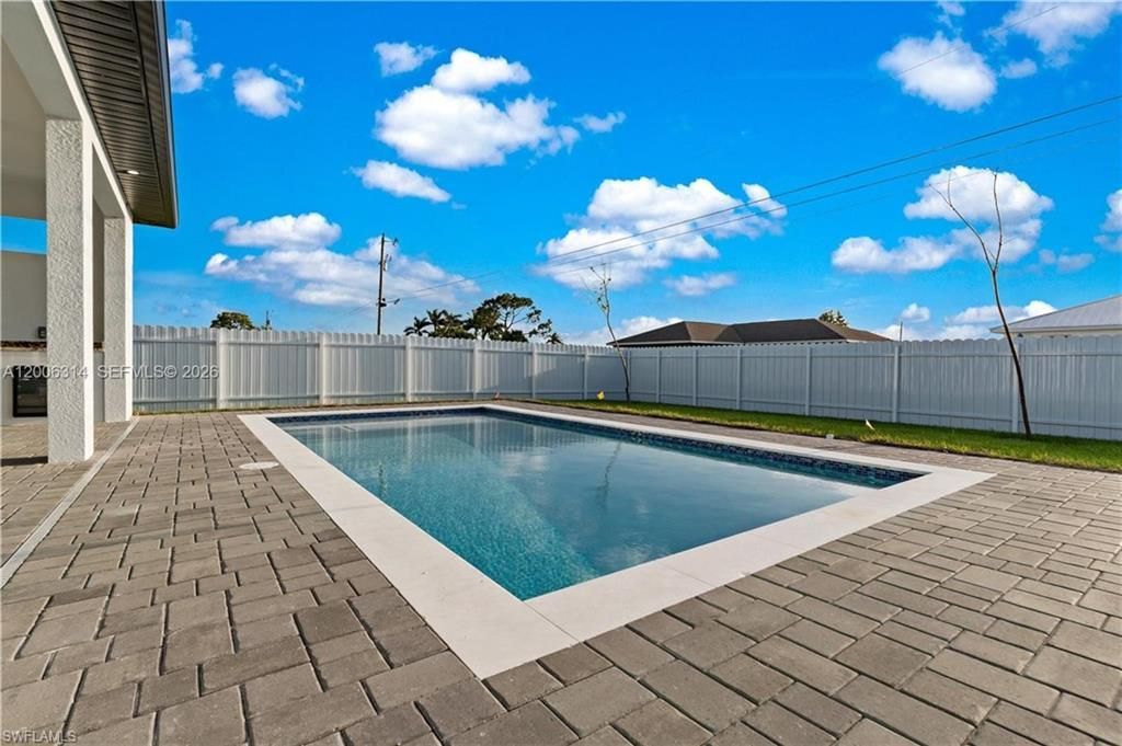 628 Chiquita Blvd N, Cape Coral, FL 33993 Photo