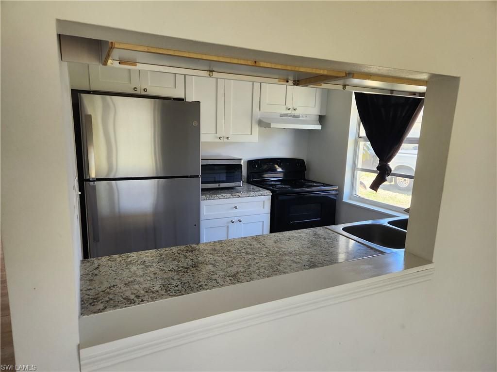 11370 & 11368 Summerwinds Ct, Unit 70, Fort Myers, FL 33908 Photo