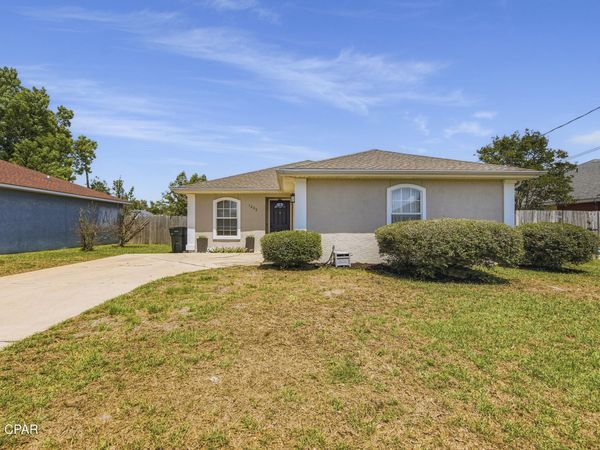 1205 Vermont Avenue , Lynn Haven, FL 32444