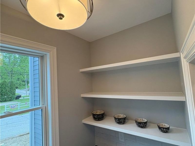 295 S Franklin Street , Chagrin Falls, OH 44022 Photo 8