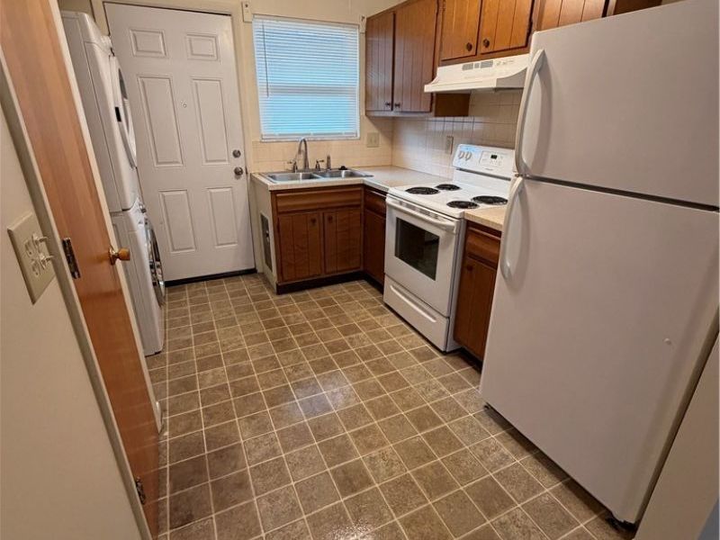 180 Ohio Avenue , Unit 9, Salem, OH 44460 Photo 4