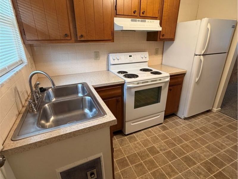 180 Ohio Avenue , Unit 9, Salem, OH 44460 Photo 5