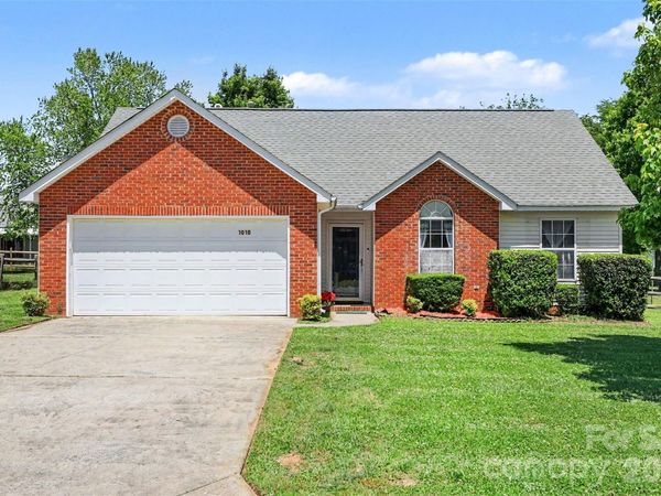 1010 Ridgefield Circle , Indian Trail, NC 28079