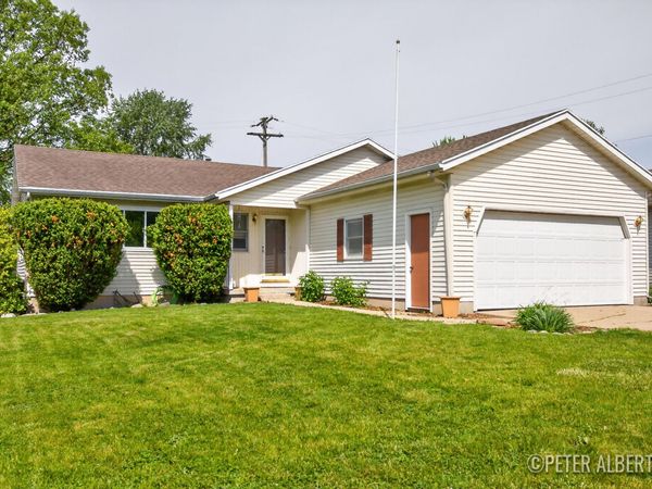 461 Macomb Avenue NW, Grand Rapids, MI 49534